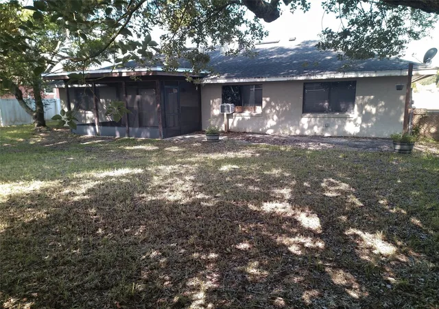 Photo 3 of Single family home for sale at 2419 Amberly Ave, Orlando, FL 32833 | MLS# O6431967 | Listing updated on 2026-10-06