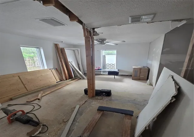 5th image of 908 Grand Central St, Clearwater, FL 33756 | MLS# TB8537103