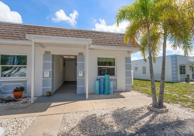 Photo 2 of Condo for sale at 599 Westwinds Dr #9, Palm Harbor, FL 34683 | MLS# TB8537107 | Listing updated on 2026-10-07