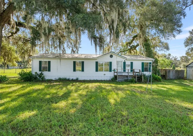 2nd image of 360 Se 30th Ave, Trenton, FL 32693 | MLS# GC542589