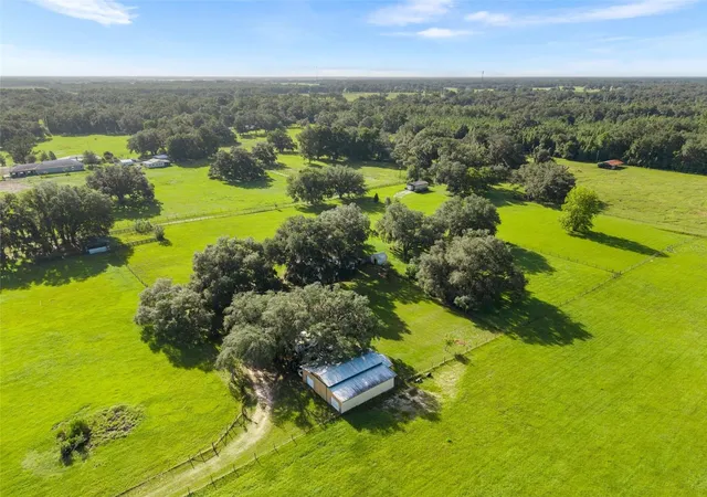 34th image of 360 Se 30th Ave, Trenton, FL 32693 | MLS# GC542589