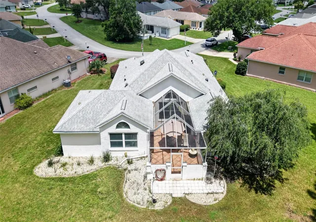 Photo 2 of Single family home for sale at 7121 Sw 113th Loop, Ocala, FL 34476 | MLS# OM730017 | Listing updated on 2026-08-11