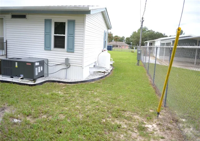Photo 4 of Manufactured home for sale at 5951 SE 158th Court, Ocklawaha, FL 32179 | MLS# OM730019 | Listing updated on 2026-08-24