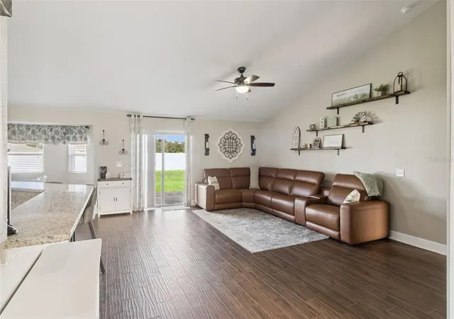 Photo 4 of Single family home for sale at 925 Lochland Loop, Bartow, FL 33830 | MLS# L4964142 | Listing updated on 2026-10-06