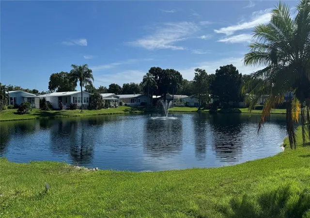 2nd image of 1001 Starkey Rd #723, Largo, FL 33771 | MLS# TB8537140