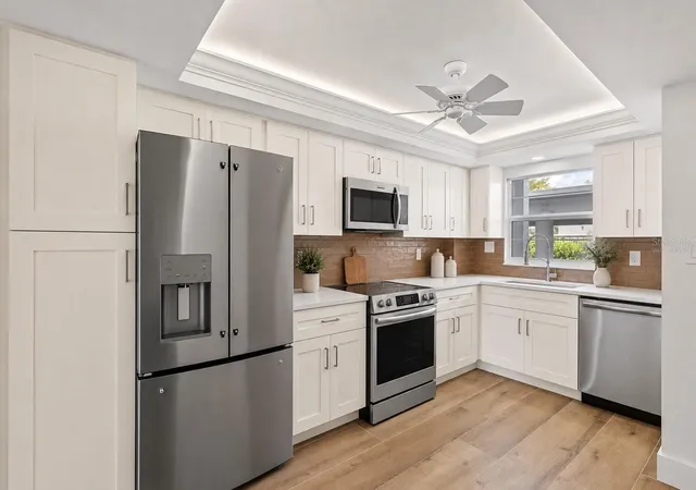 Photo 2 of Condo for sale at 5600 Beach Way Dr #111, Sarasota, FL 34242 | MLS# A4702455 | Listing updated on 2026-08-22