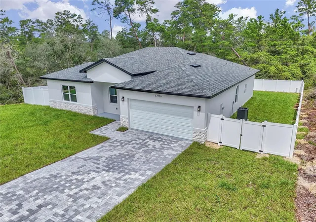 Single family home for sale at 17226 SW 20th Court Rd, OCALA, FL 34473 | MLS# OM730022