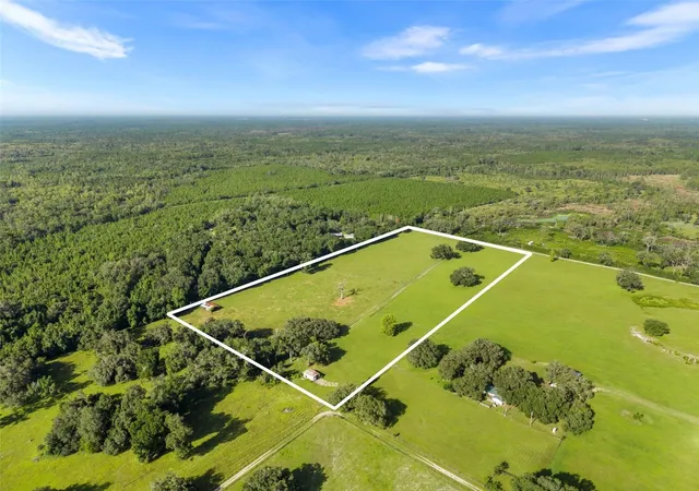 1st image of 390 Se 30th Ave, Trenton, FL 32693 | MLS# GC542592