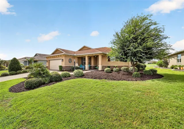 Photo 4 of Single family home for sale at 9200 SW 85th Place, Ocala, FL 34481 | MLS# OM730023 | Listing updated on 2026-09-21
