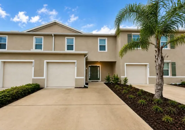 Photo 2 of Townhouse for sale at 2732 Silver Canoe Dr, Edgewater, FL 32141 | MLS# V4950630 | Listing updated on 2026-09-02