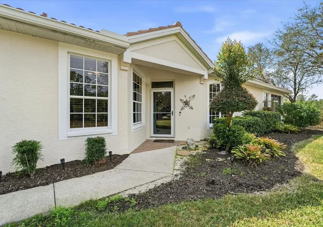 Photo 4 of House for sale at 4693 Whispering Oaks Dr, North Port, FL 34287 | MLS# C7529385 | Listing updated on 2026-09-29