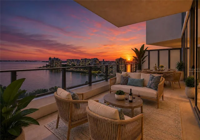 3rd image of 1155 N Gulfstream Ave #806, Sarasota, FL 34236 | MLS# A4702460