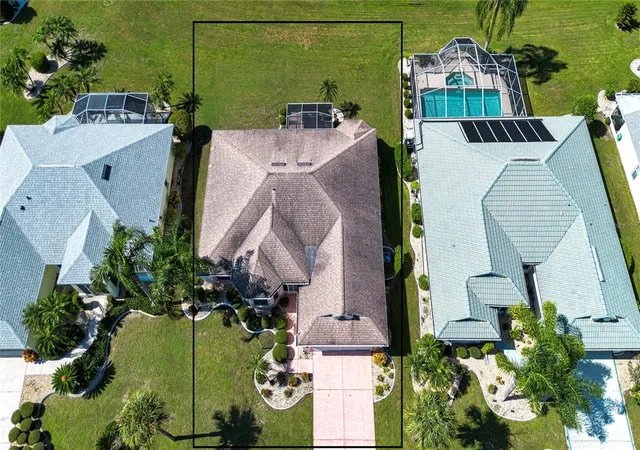 Photo 4 of Single family home for sale at 2424 E Del Webb Blvd, Sun City Center, FL 33573 | MLS# TB8537156 | Listing updated on 2026-08-30