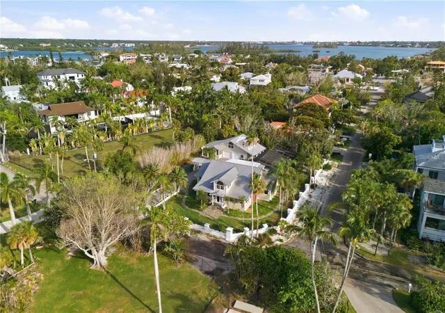 60th image of 604 Norsota Wy, Sarasota, FL 34242 | MLS# A4702465