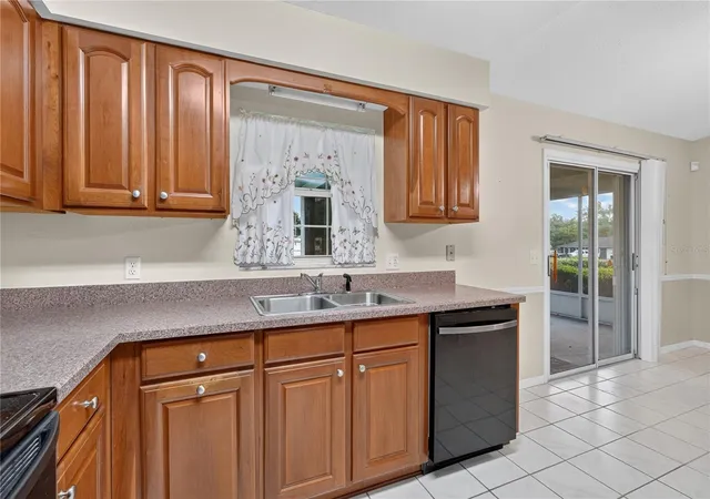 5th image of 89 Almond Rd, Ocala, FL 34472 | MLS# OM730030