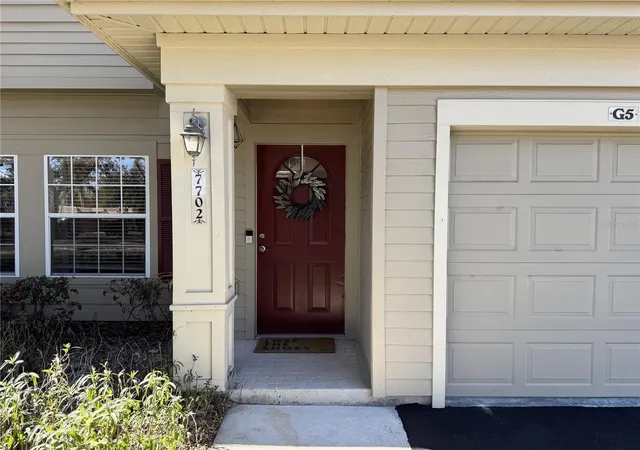 2nd image of 7702 Plantation Cir, Bradenton, FL 34201 | MLS# A4702468