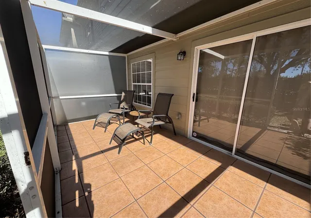 Photo 3 of Townhouse for sale at 7702 Plantation Cir, Bradenton, FL 34201 | MLS# A4702468 | Listing updated on 2026-10-08
