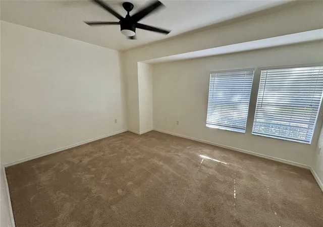 Photo 3 of Townhouse for sale at 7702 Plantation Cir, Bradenton, FL 34201 | MLS# A4702468 | Listing updated on 2026-10-08