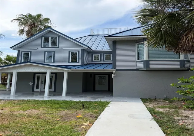 Photo 2 of Single family home for sale at 887 S Gulfview Blvd, Clearwater Beach, FL 33767 | MLS# TB8537169 | Listing updated on 2026-09-29