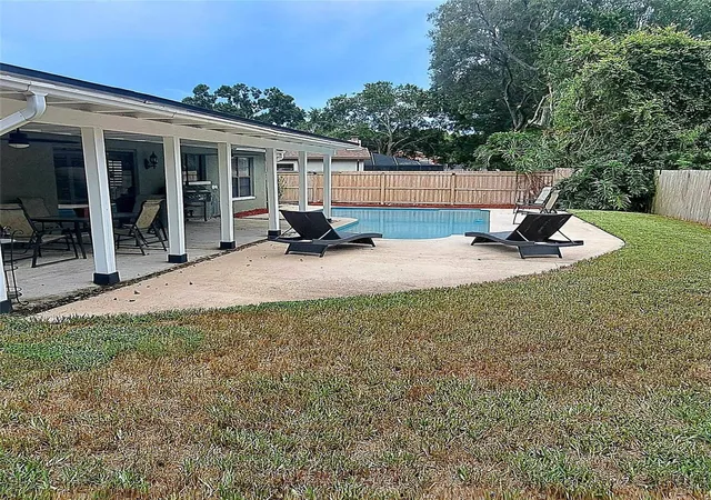 16th image of 11414 Country Oaks Dr, Tampa, FL 33618 | MLS# TB8537172