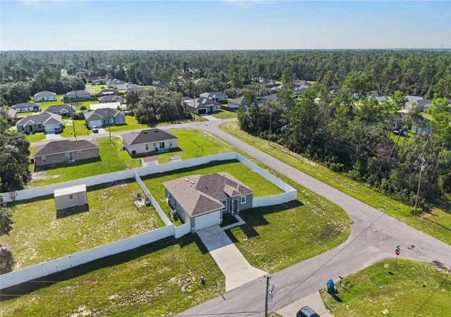 Photo 3 of Single family home for sale at 17199 SW 43rd Court, Ocala, FL 34473 | MLS# TB8537184 | Listing updated on 2026-08-09