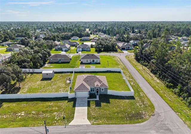 Photo 4 of Single family home for sale at 17199 SW 43rd Court, Ocala, FL 34473 | MLS# TB8537184 | Listing updated on 2026-08-09