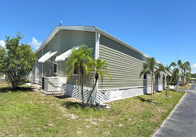 5th image of 15550 Burnt Store Rd #154, Punta Gorda, FL 33955 | MLS# A4702476