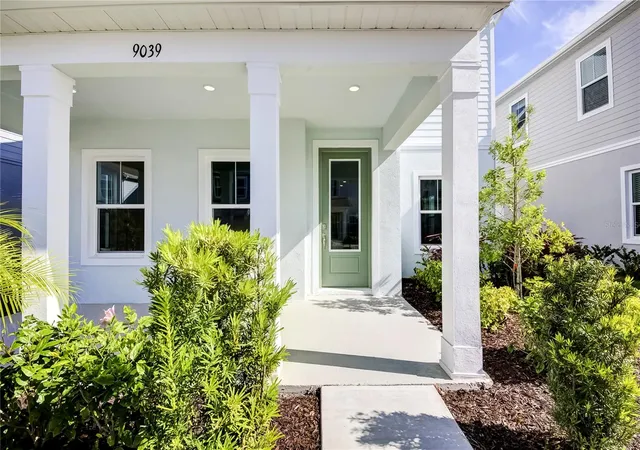 Photo 3 of Sale Pending at 9116 Walcott Ln, Sarasota, FL 34240 | MLS# G5116253 | Listing updated on 2026-08-20
