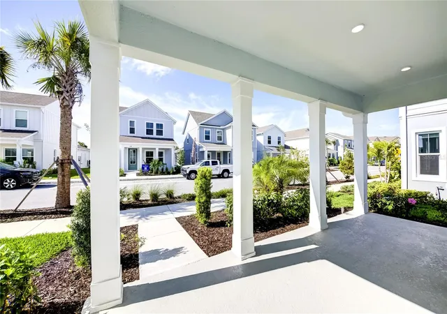 Photo 3 of Sale Pending at 9116 Walcott Ln, Sarasota, FL 34240 | MLS# G5116253 | Listing updated on 2026-08-20
