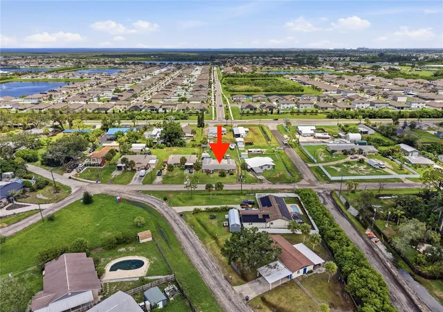 16th image of 703 2nd Ave Nw #B, Ruskin, FL 33570 | MLS# TB8537190