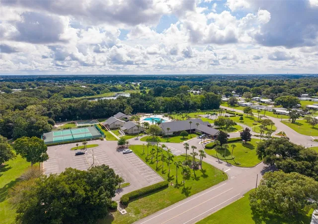 Photo 76 of Manufactured home for sale at 2616 Lake Grassmere Cir #1850, ZELLWOOD, FL 32798 | MLS# O6432038 | Listing updated on 2026-10-06