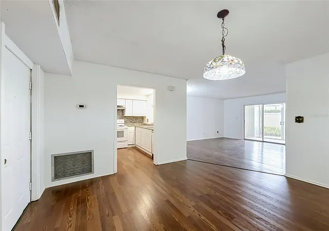 3rd image of 2837 Ne 3Rd St, Ocala, FL 34470
