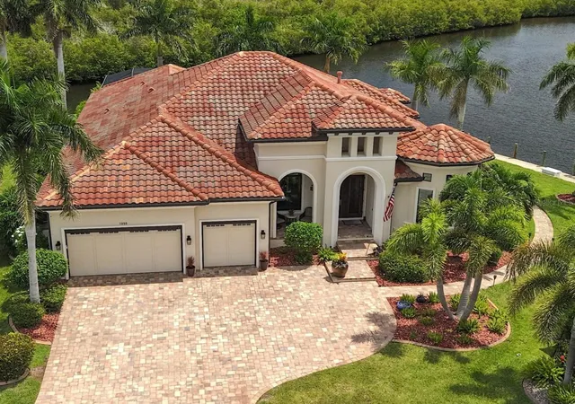 2nd image of 1355 Grebe Dr, Punta Gorda, FL 33950 | MLS# A4702481