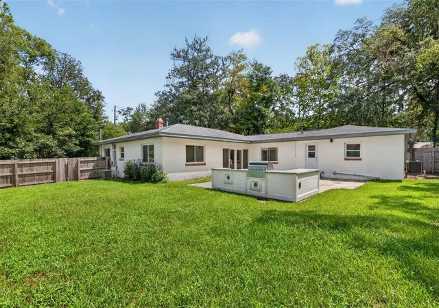 2nd image of 2707 Nw 4th Ave, Gainesville, FL 32607 | MLS# GC542599
