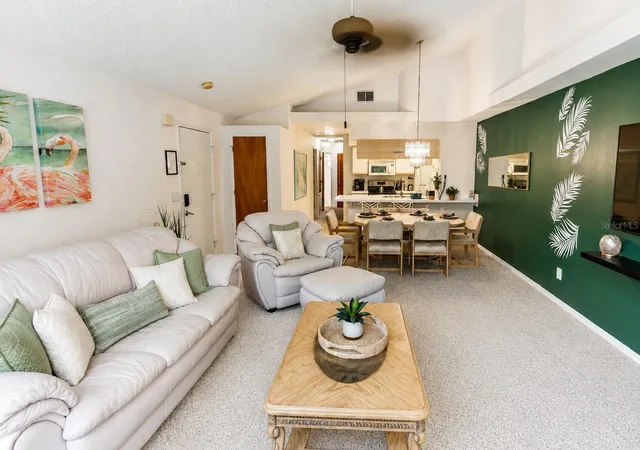 Listing Photo 4 - Condo for sale in building located at 2440 Sweetwater Clb Cir, KISSIMMEE, FL 34746 - Unit #40