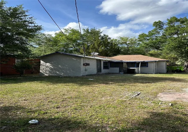 10th image of 1219 W 8th St, Sanford, FL 32771 | MLS# V4950636