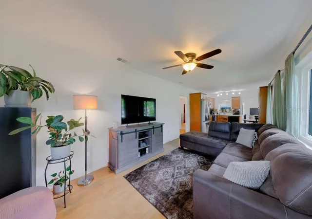 3rd image of 2773 Belle Haven Dr, Clearwater, FL 33763 | MLS# TB8537212