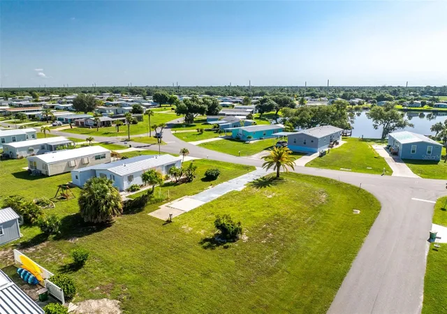 3rd image of 6323 Bob White Dr, Englewood, FL 34224 | MLS# N6145304