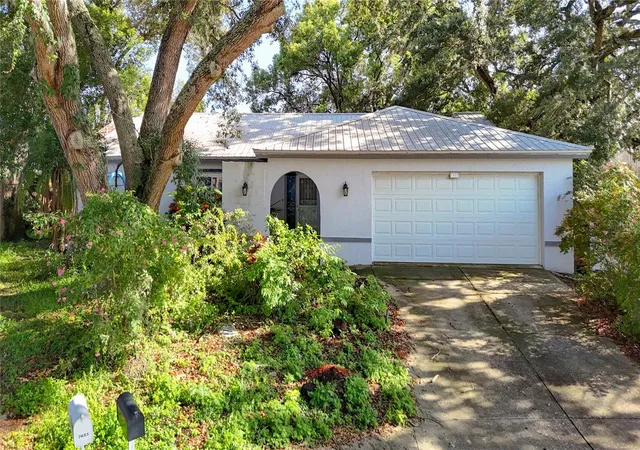 Photo 1 of Sale Pending at 7622 Clovis Ct, New Port Richey, FL 34653 | MLS# W7888411 | Listing updated on 2026-08-13