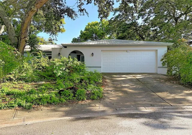 Photo 5 of Sale Pending at 7622 Clovis Ct, New Port Richey, FL 34653 | MLS# W7888411 | Listing updated on 2026-08-13