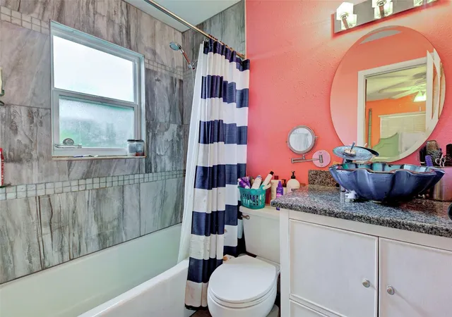 38th image of 355 Trinity Rd, Venice, FL 34293 | MLS# A4702493