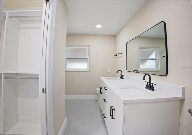 2nd image of 196 W Lake Damon Dr, Avon Park, FL 33825 | MLS# O6432070