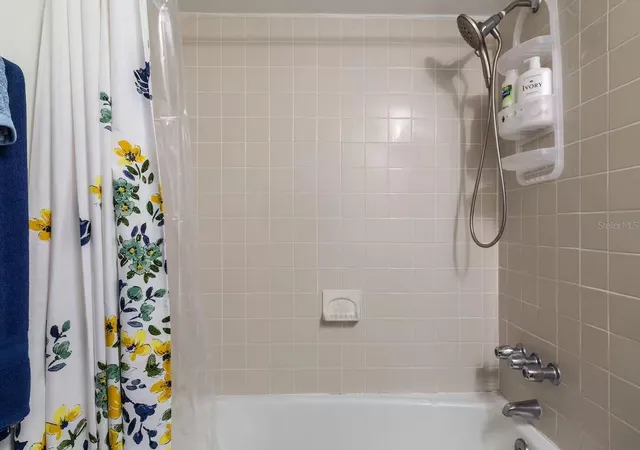 19th image of 1700 Sw 16th Ct #K24, Gainesville, FL 32608 | MLS# GC542603