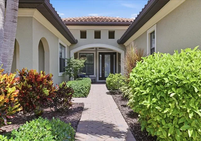 5th image of 10120 Belcrest Blvd, Fort Myers, FL 33913 | MLS# C7529394