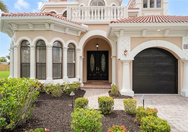 Photo 4 of Single family home for sale at 1650 Assisi Dr #16, Sarasota, FL 34231 | MLS# A4702501 | Listing updated on 2026-09-13
