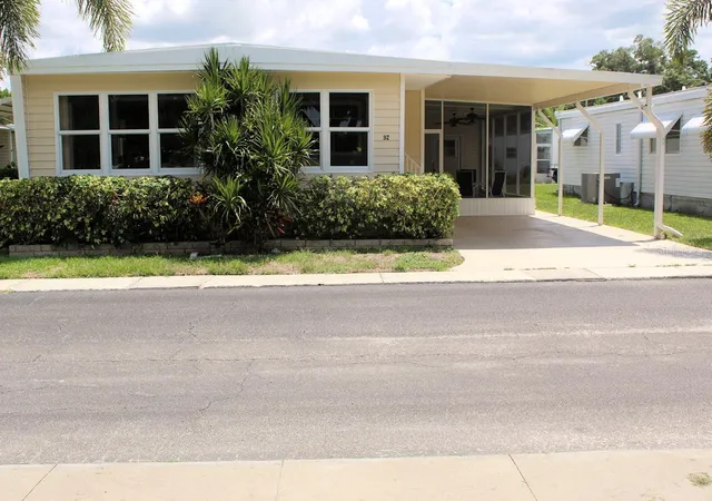 1st image of 92 Thatch Palm St E, Largo, FL 33770 | MLS# TB8537254
