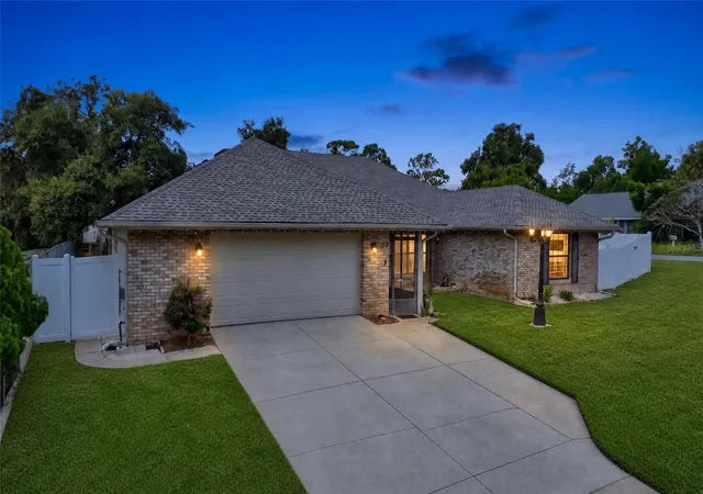 Photo 2 of Single family home for sale at 937 Utica St, Deltona, FL 32725 | MLS# O6432092 | Listing updated on 2026-08-10