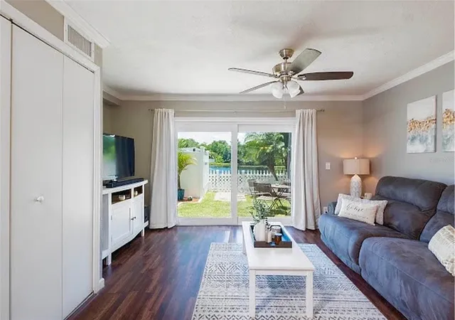 5th image of 13812 Orange Sunset Dr #0, Tampa, FL 33618 | MLS# TB8537259