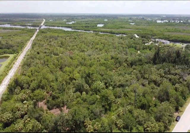 3rd image of 7120 Riverside Dr, Punta Gorda, FL 33982 | MLS# TB8537266