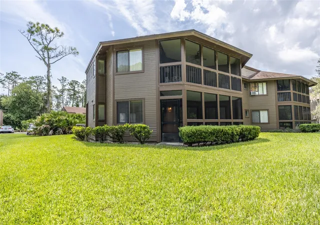 Photo 3 of Condo for sale at 9 Southbury Ct #9, Palm Coast, FL 32137 | MLS# FC320555 | Listing updated on 2026-10-09